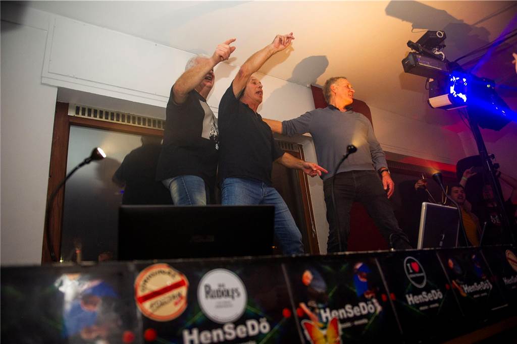 Große Abschiedsparty im Uhlenhof.