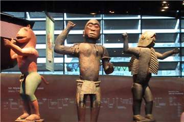 Große königliche Statuen des Königreichs Dahomey aus den Jahren 1890-1892 im Quai Branly Museum-Jacques Chirac. Foto: Sabine Glaubitz