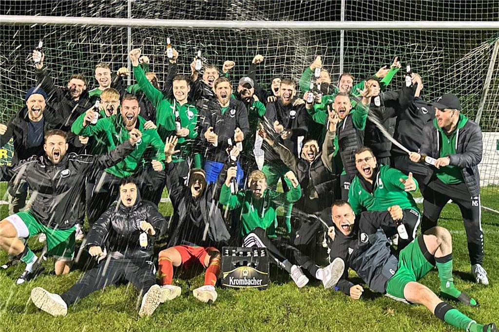 Großer Jubel bei der TG Almsick: Die Truppe steht in der laufenden Saison im Pokal-Viertelfinale.