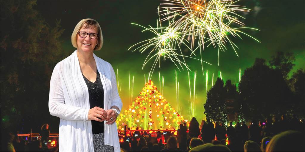 Großes Feuerwerk zum Abschluss – das ist der Höhepunkt beim Lichterfest. Aber ist das in der Trockenheit 2022 ratsam? Westfalenpark-Leiterin Annette Kulozik gibt die Antwort.