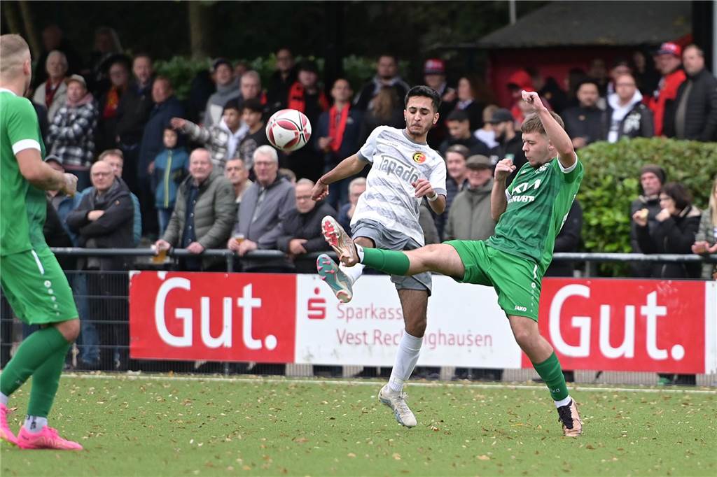 Das plant die SG Borken in der nächsten Saison: Auswirkungen auf den Auf- und Abstieg Grün-Weiß und Spvgg. Erkenschwick II kämpfen in der Kreisliga B3 zusammen mit dem FC 26 Erkenschwick um den direkten Aufstieg in die Kreisliga A.