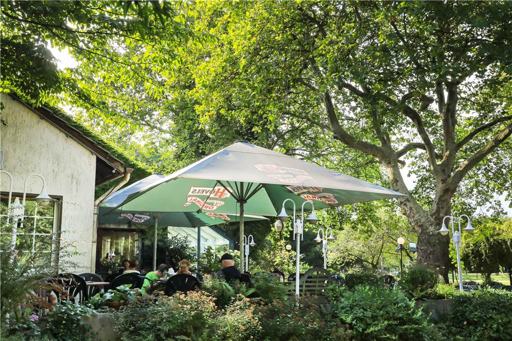 Das sind die schönsten Biergärten in Dortmund – Übersicht, Check und Karte Grüne Idylle mitten in der Nordstadt: der Biergarten Schmiedingslust.