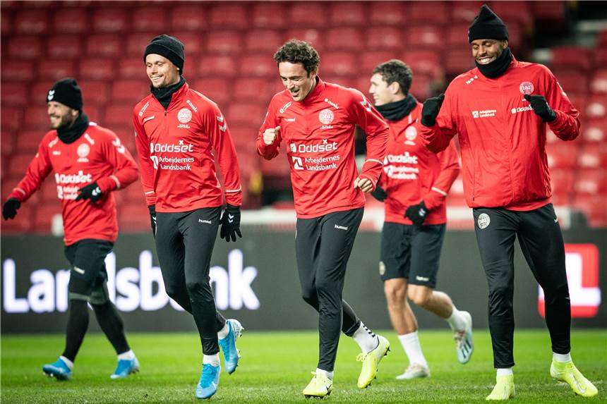 Doppelte BVB-Freude in Dänemark: Delaney fast durch, Bruun Larsen glänzt als Vorbereiter Grund zum Lachen hatten die Dänen mit Thomas Delaney in der EM-Qualifikation.
