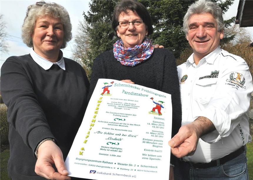 Gudrun Gerwien, Cornelia Albertz und Dieter Schmitz von der Gagu-Zwergenhilfe laden zur Schermbecker Frühlingsgala ein.