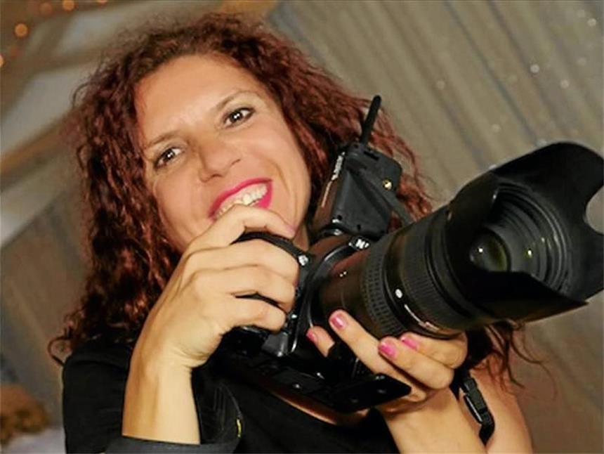 Ex-Dortmunderin stirbt bei Autounfall in New York Güler Ugur-Yaacobi hat an der Fachhochschule in Dortmund studiert und arbeitete als Fotografin in den USA. Am Silvesterabend wurde sie bei einem Autounfall getötet.
