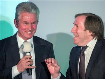Günter Netzer hielt die Laudatio bei der Preisübergabe für Jupp Heynckes. Foto: Marius Becker