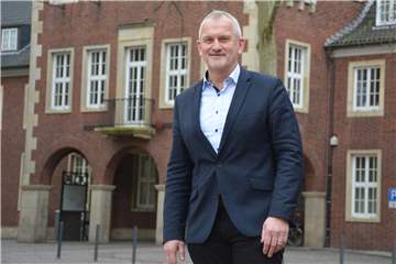 Günter Wewers will Bürgermeister der Stadt Stadtlohn werden. Der Erste Beigeordnete ist am Montag vom Vorstand des CDU-Stadtverbandes als Kandidat vorgeschlagen worden.