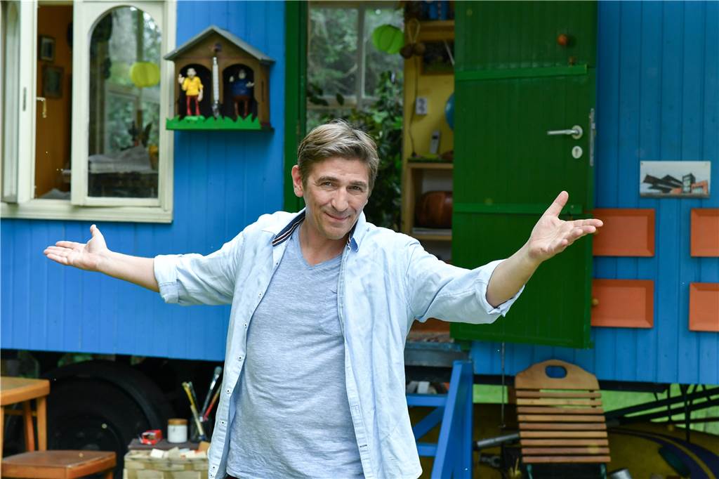 Haifisch Johnny aus Stadtlohn macht internationale Musikkarriere Guido Hammesfahr coverte den Haifisch-Song.