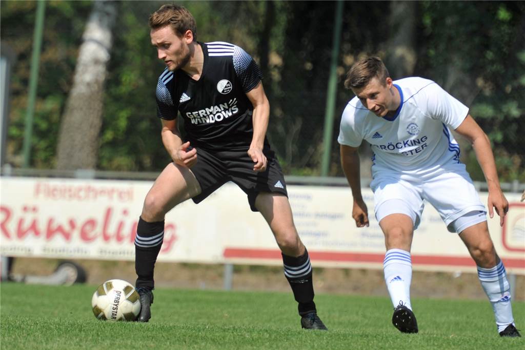 A-Ligist FC Oeding präsentiert den Trainer für die kommende Spielzeit Guido Rave (l.) übernimmt die Verantwortung als Trainer der Oedinger Mannschaft.