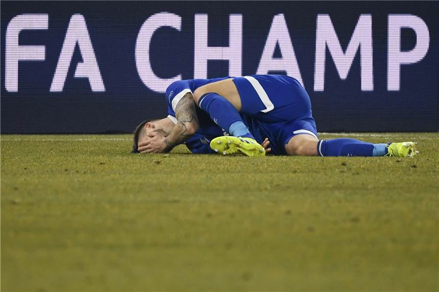 Schalke macht sich Sorgen um Guido Burgstaller GuidoBurgstaller hat Probleme mit dem Sprunggelenk.