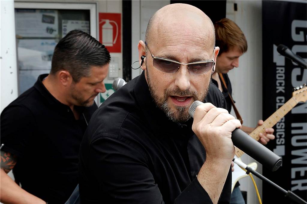 Sommer-am-See Konzerte gehen in die sechste Runde - mit Verspätung Gus ‚n‘ Hower mit Sänger Robin Siwitza rocken am 5. September die Kajüte.