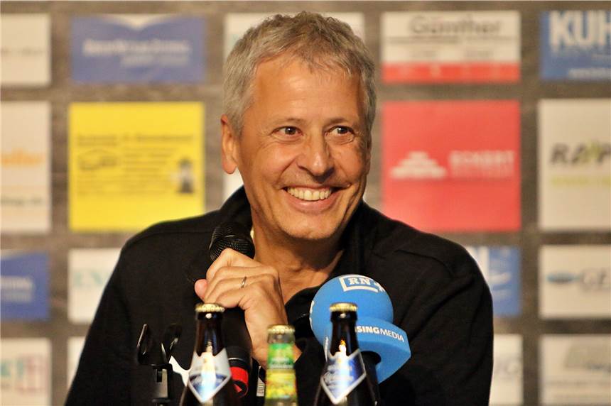 BVB-Podcast: Von Schweinberg nach Seattle - Favre feilt an der neuen Borussia Gut gelaunt nach dem Testspiel in Schweinberg: BVB-Trainer Lucien Favre.