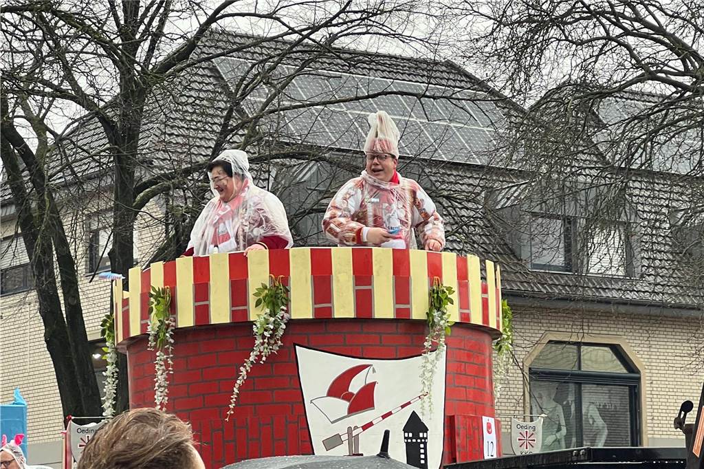 Gute Laune beim Karnevalsumzug in Südlohn.