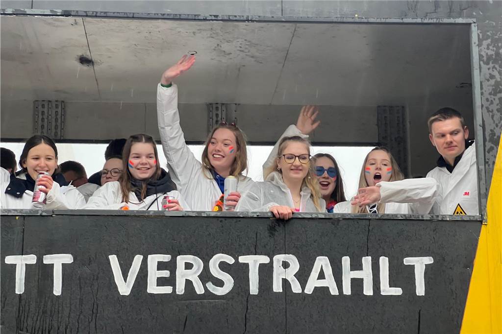 Gute Laune beim Karnevalsumzug in Südlohn.