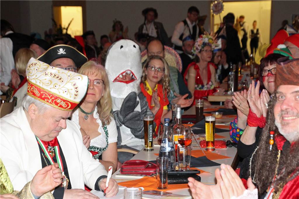 Gute Laune und ausgelassene Stimmung ließen den Kolpingsaal am Freitag (10.2.) erbeben.