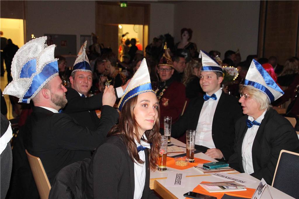 Gute Laune und ausgelassene Stimmung ließen den Kolpingsaal am Freitag (10.2.) erbeben.