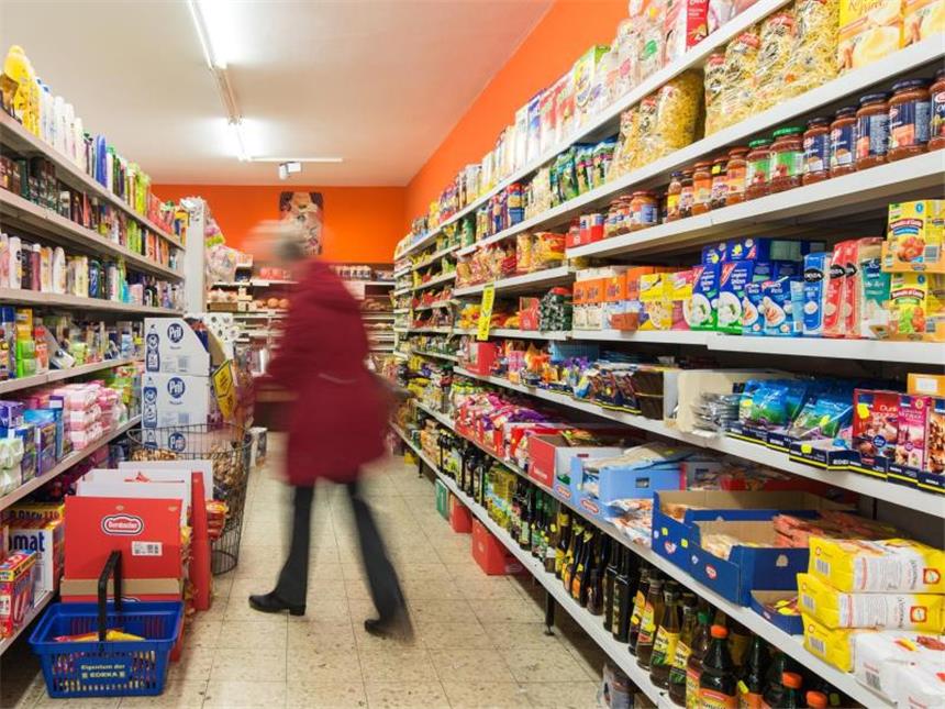 Inflationsrate im April negativ: Sprit und Heizöl billiger Gute Nachrichten für den Geldbeutel: Die Verbraucherpreise sind im April erstmals seit langem wieder leicht gesunken. Die Inflationsrate lag um die 0,1 Prozent. Foto: Armin Weigel/Symbolbild