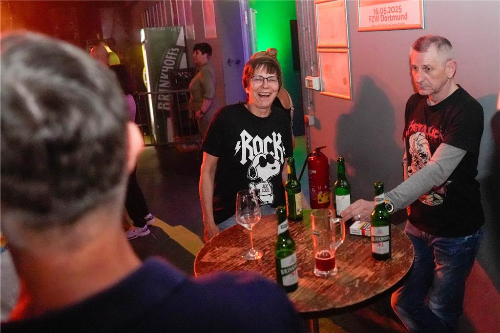 Gute Party, gute Laune: Im FZW haben viele Menschen in den Mai getanzt.