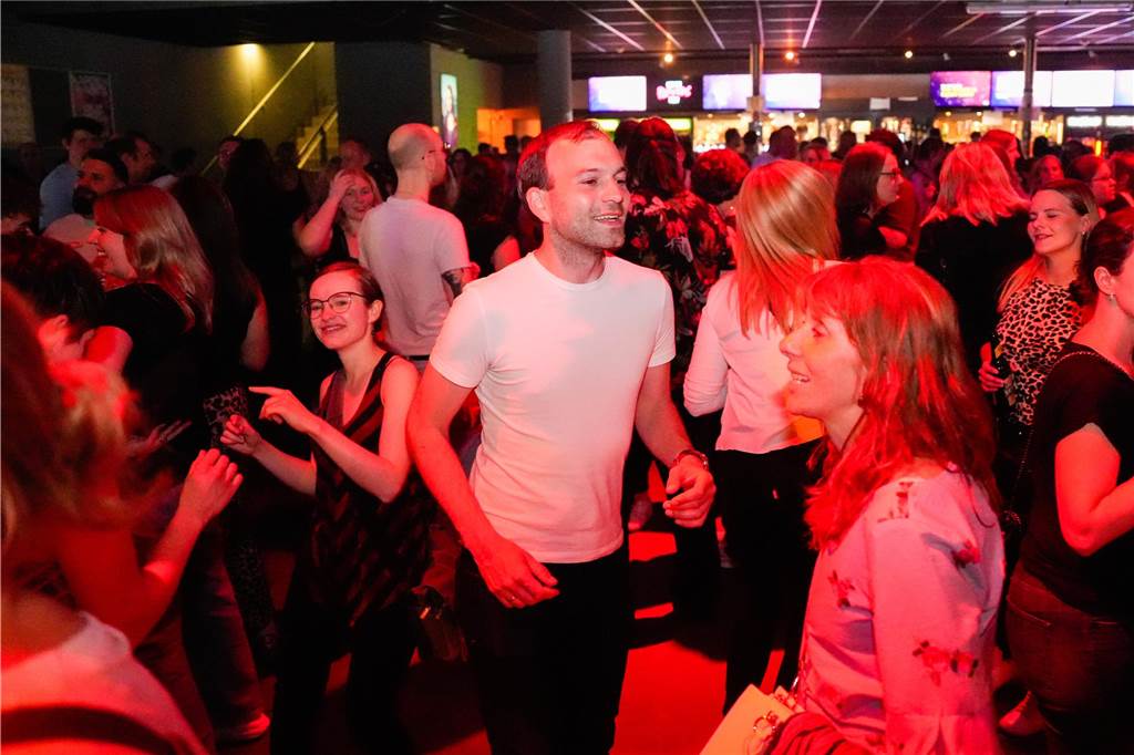 Gute Party, gute Laune: Im FZW haben viele Menschen in den Mai getanzt.