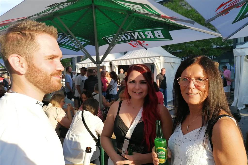 Gute Stimmung beim Auftakt des Bierfests in Lünen