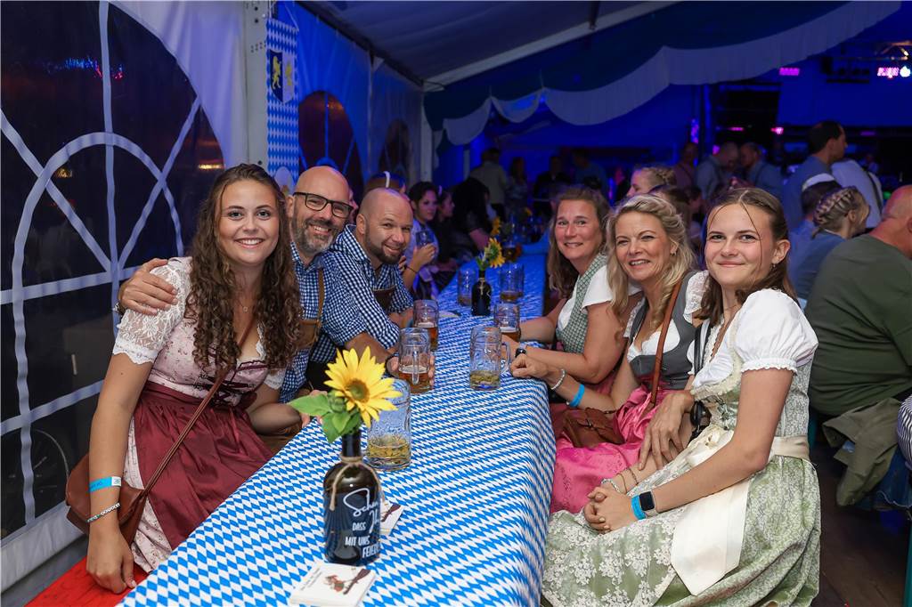 Gute Stimmung herrschte am Samstag (21.9.) beim Oktoberfest in Schermbeck.