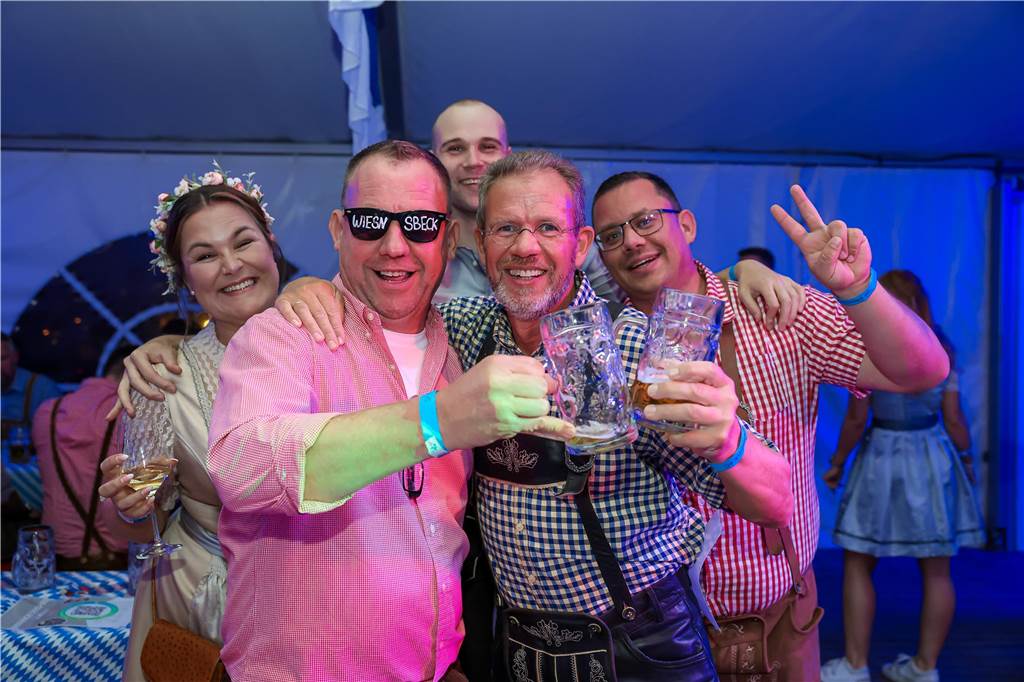 Gute Stimmung herrschte am Samstag (21.9.) beim Oktoberfest in Schermbeck.