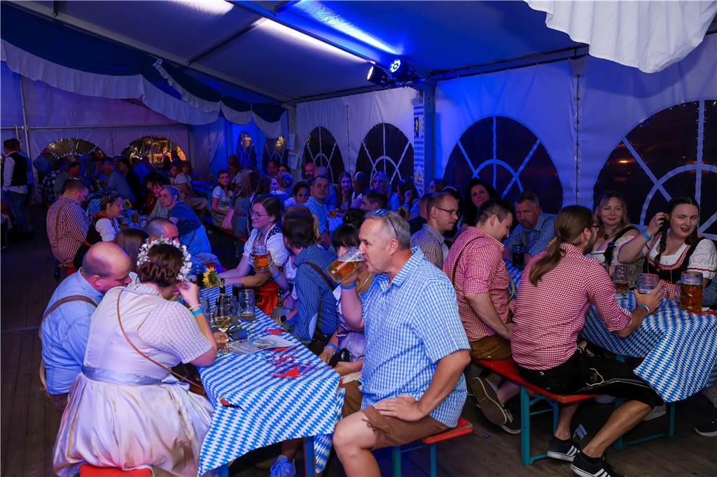 Gute Stimmung herrschte am Samstag (21.9.) beim Oktoberfest in Schermbeck.