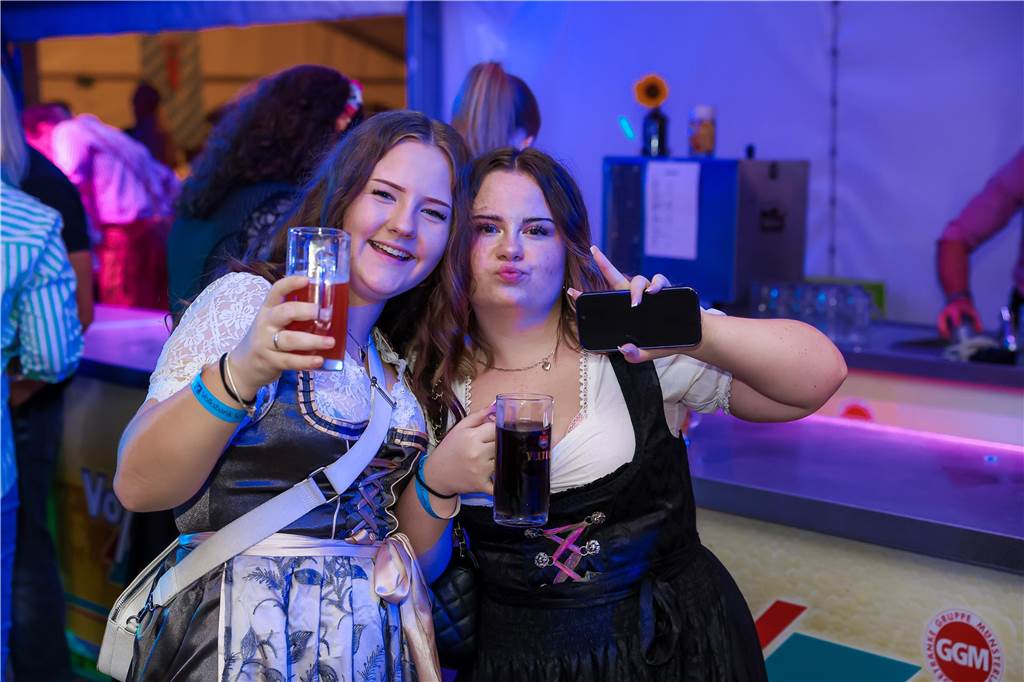 Gute Stimmung herrschte am Samstag (21.9.) beim Oktoberfest in Schermbeck.