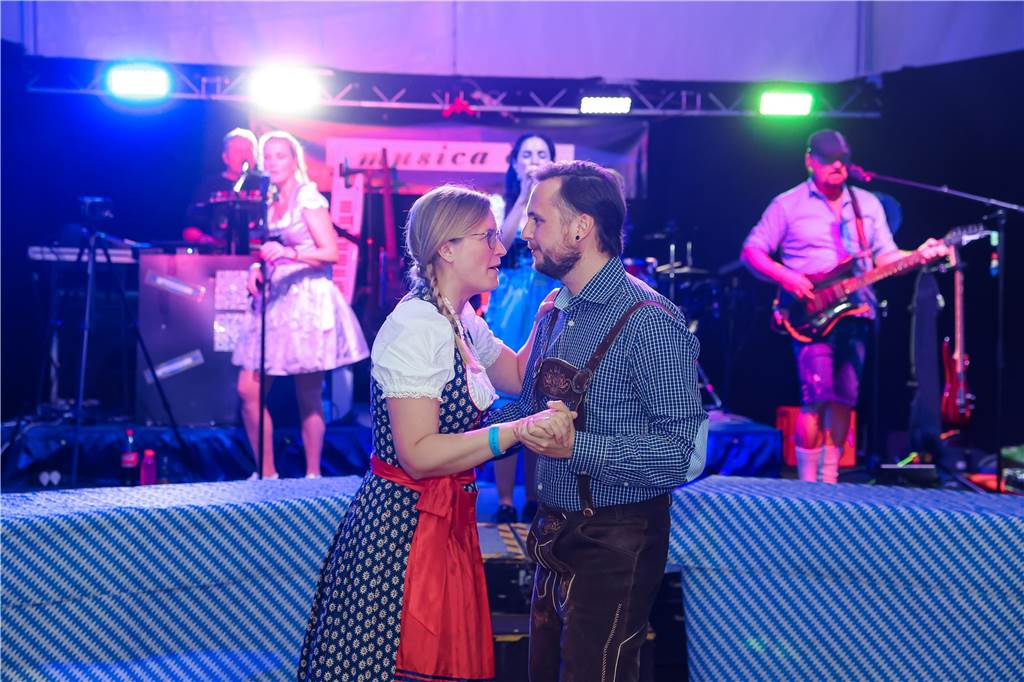 Gute Stimmung herrschte am Samstag (21.9.) beim Oktoberfest in Schermbeck.