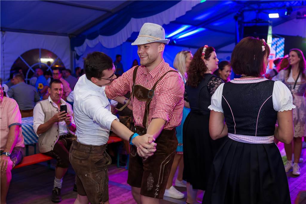 Gute Stimmung herrschte am Samstag (21.9.) beim Oktoberfest in Schermbeck.