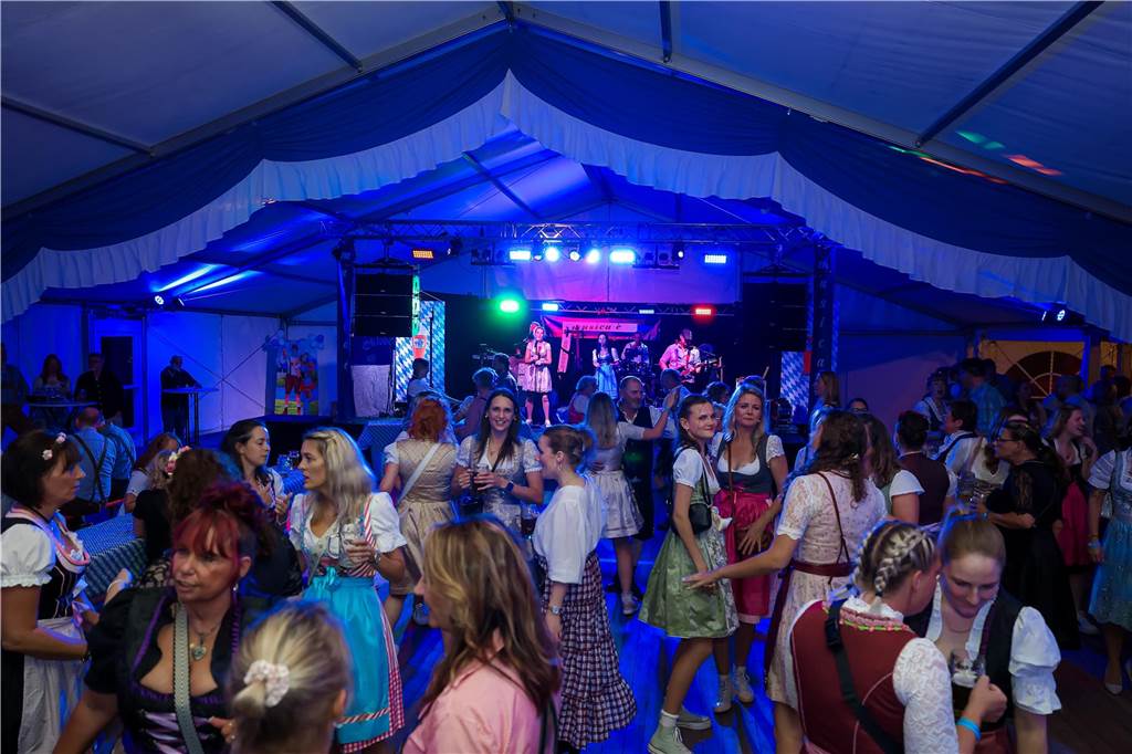 Gute Stimmung herrschte am Samstag (21.9.) beim Oktoberfest in Schermbeck.