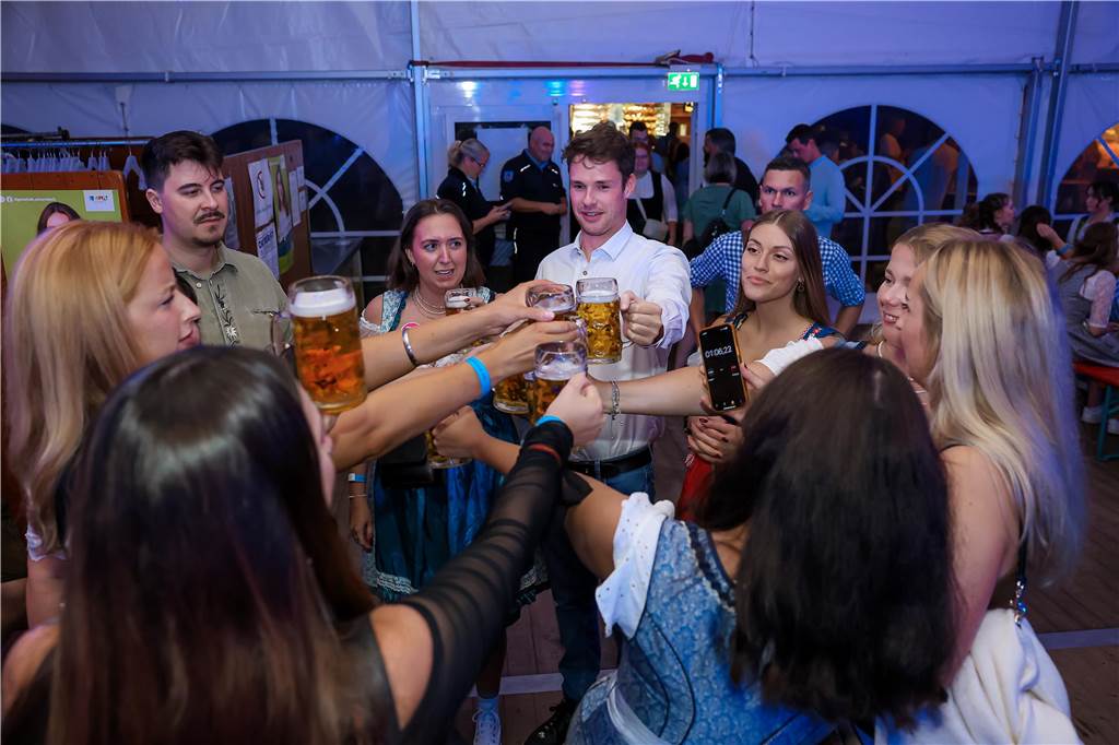 Gute Stimmung herrschte am Samstag (21.9.) beim Oktoberfest in Schermbeck.