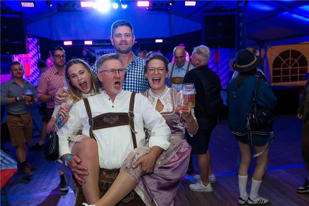 Gute Stimmung herrschte am Samstag (21.9.) beim Oktoberfest in Schermbeck.