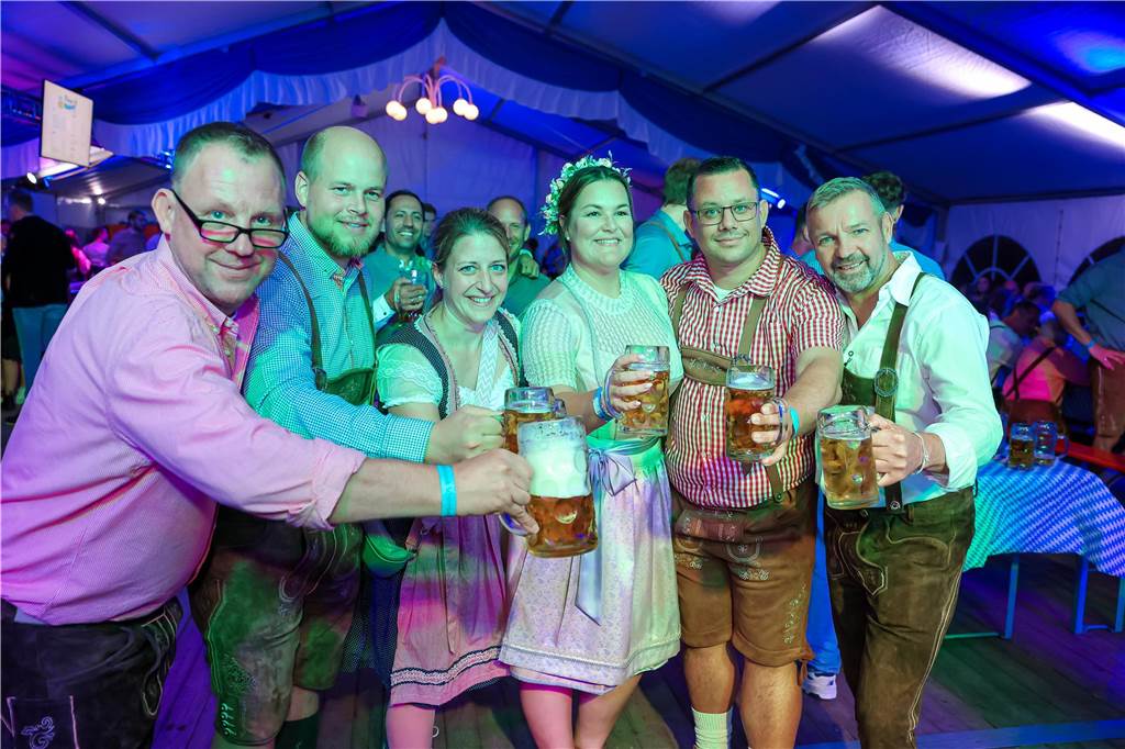 Gute Stimmung herrschte am Samstag (21.9.) beim Oktoberfest in Schermbeck.