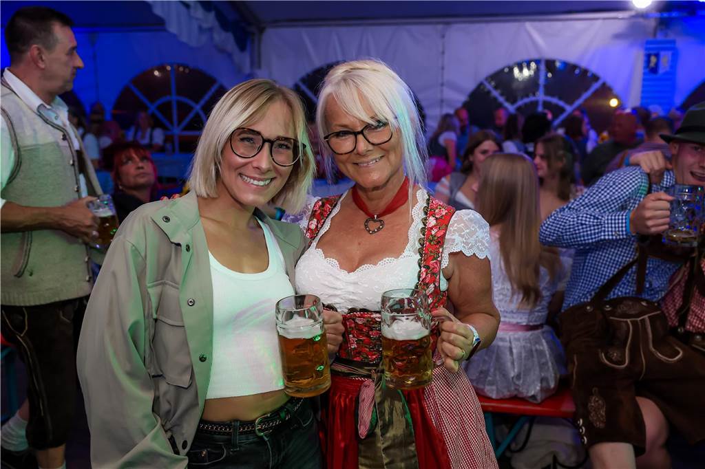 Gute Stimmung herrschte am Samstag (21.9.) beim Oktoberfest in Schermbeck.