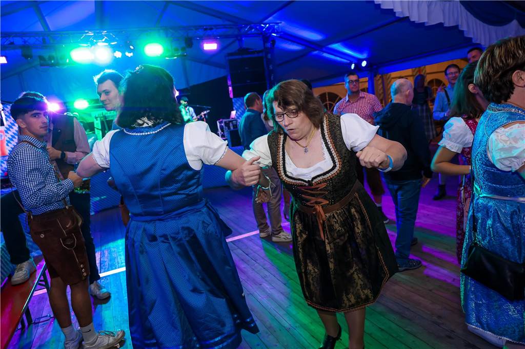 Gute Stimmung herrschte am Samstag (21.9.) beim Oktoberfest in Schermbeck.