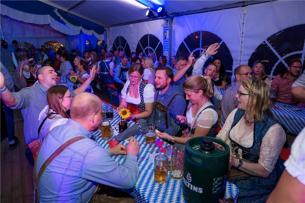 Gute Stimmung herrschte am Samstag (21.9.) beim Oktoberfest in Schermbeck.