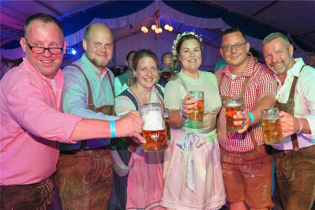 Gute Stimmung herrschte am Samstag (21.9.) beim Oktoberfest in Schermbeck.