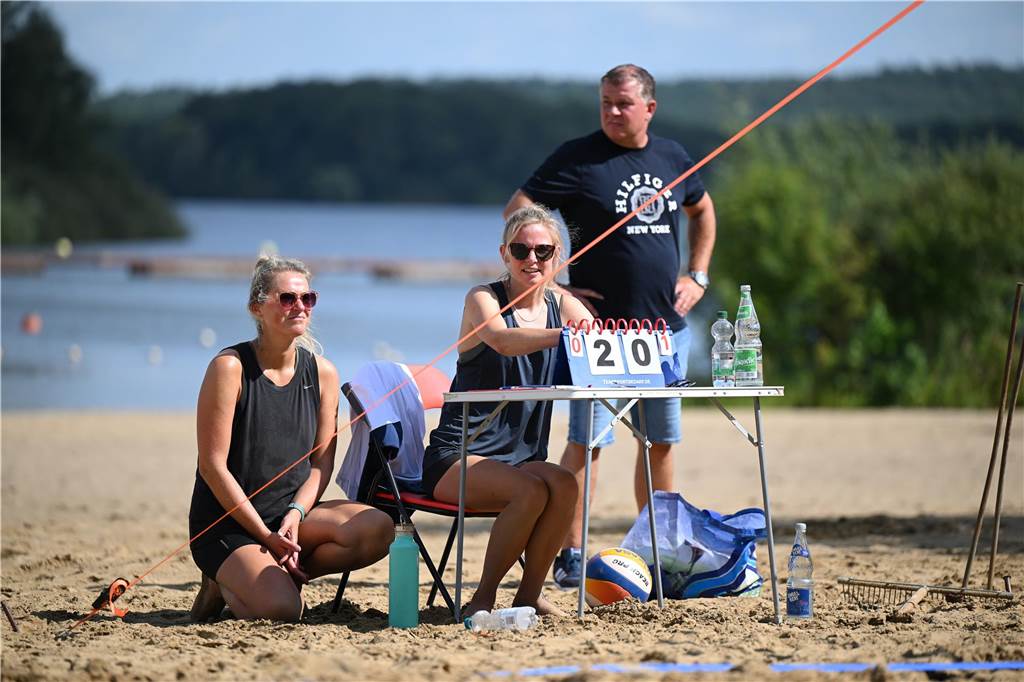 Gutes Wetter, spaßige wie hochklassige Duelle und viele motivierte Teilnehmer: Die ersten Halterner Beachvolleyball-Stadtmeisterschaften waren ein voller Erfolg.