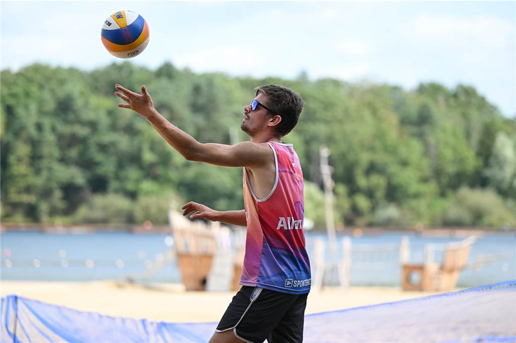 Gutes Wetter, spaßige wie hochklassige Duelle und viele motivierte Teilnehmer: Die ersten Halterner Beachvolleyball-Stadtmeisterschaften waren ein voller Erfolg.