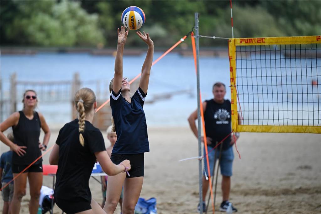 Gutes Wetter, spaßige wie hochklassige Duelle und viele motivierte Teilnehmer: Die ersten Halterner Beachvolleyball-Stadtmeisterschaften waren ein voller Erfolg.