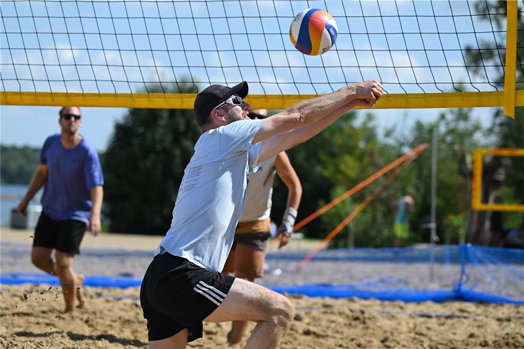 Gutes Wetter, spaßige wie hochklassige Duelle und viele motivierte Teilnehmer: Die ersten Halterner Beachvolleyball-Stadtmeisterschaften waren ein voller Erfolg.