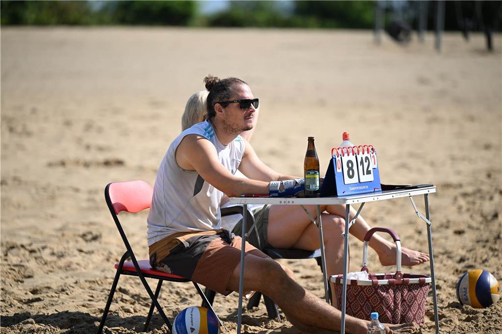 Gutes Wetter, spaßige wie hochklassige Duelle und viele motivierte Teilnehmer: Die ersten Halterner Beachvolleyball-Stadtmeisterschaften waren ein voller Erfolg.