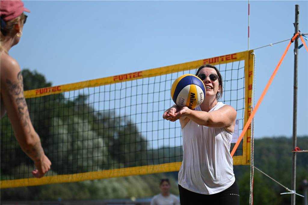 Gutes Wetter, spaßige wie hochklassige Duelle und viele motivierte Teilnehmer: Die ersten Halterner Beachvolleyball-Stadtmeisterschaften waren ein voller Erfolg.