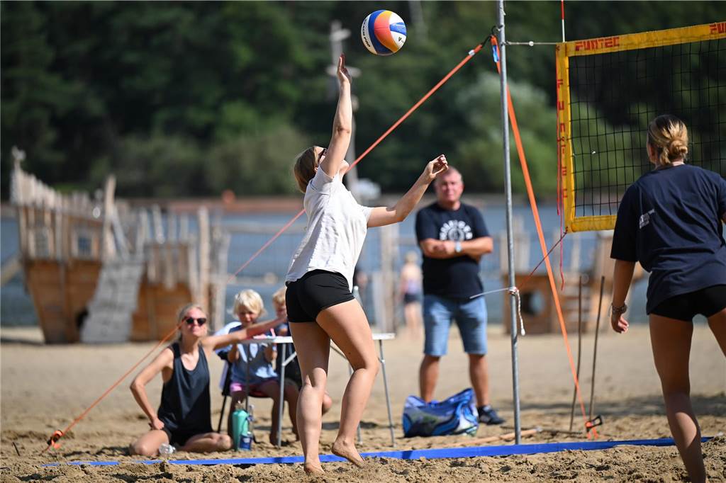 Gutes Wetter, spaßige wie hochklassige Duelle und viele motivierte Teilnehmer: Die ersten Halterner Beachvolleyball-Stadtmeisterschaften waren ein voller Erfolg.