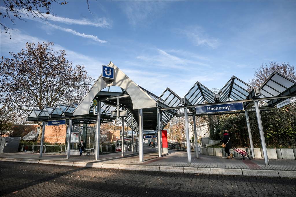 Hacheney ist optimal angebunden. Wellinghofer und Wichlinghofer müssen hier in den Bus, wenn sie weiter nach Wellinghofen und Wichlinghofen wollen.