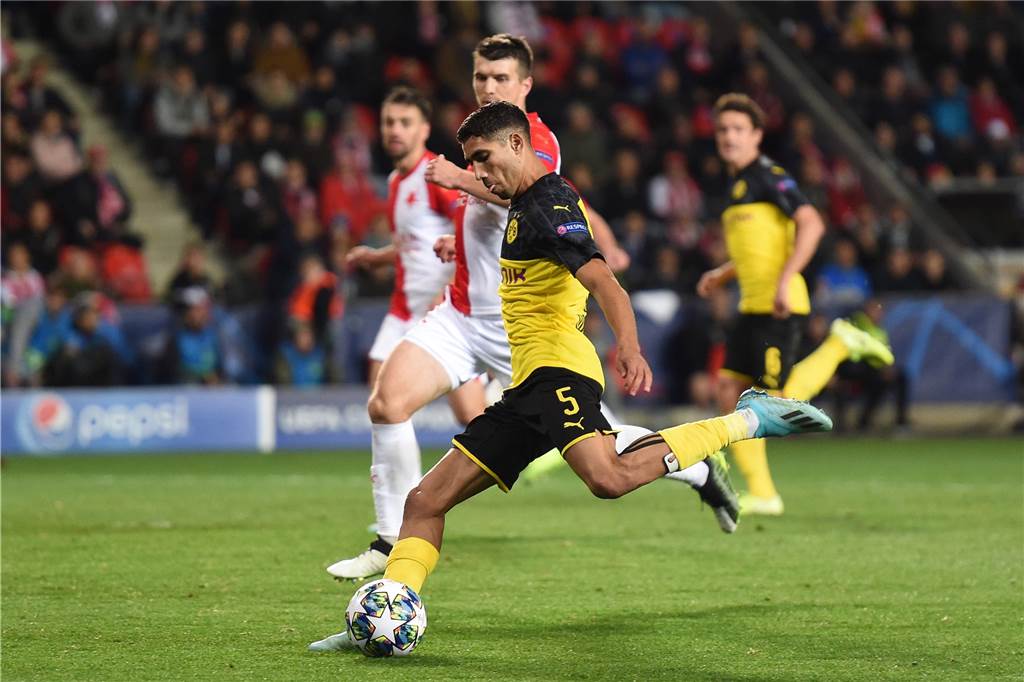 Hakimi spielt wie entfesselt - BVB-Boss Watzke gibt die Hoffnung nicht auf Hakimi war von der Slavia-Abwehr am Mittwochabend kaum zu stoppen.
