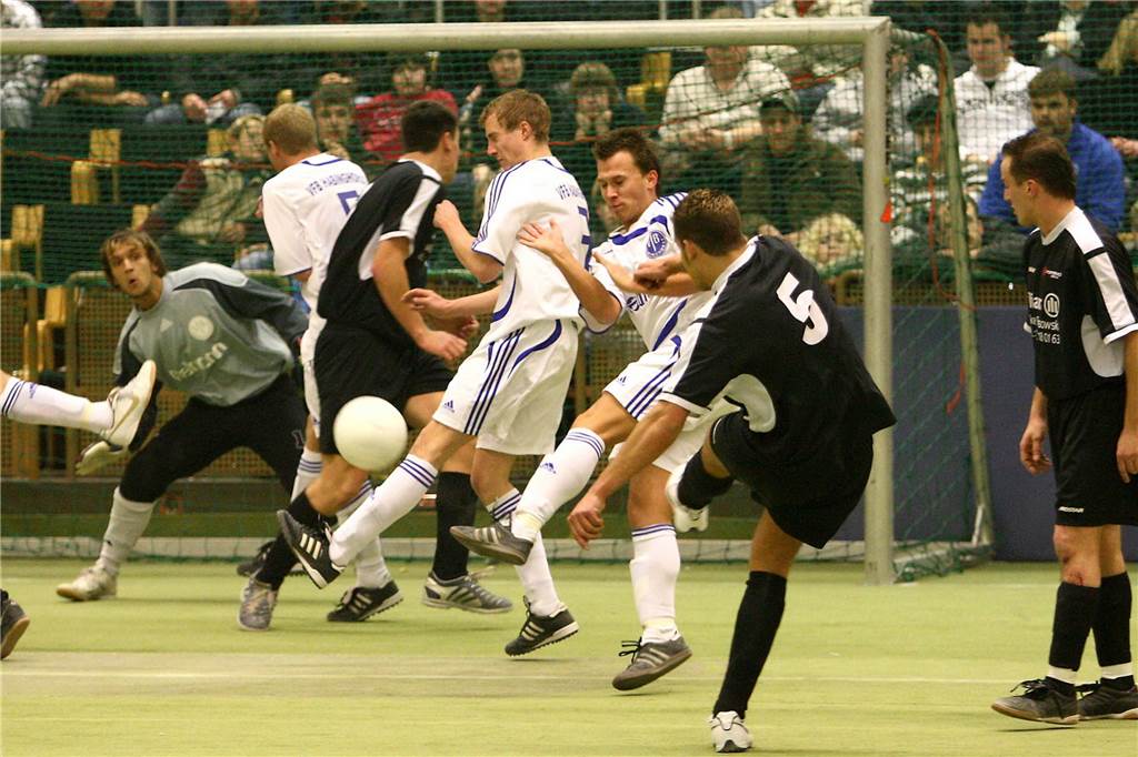 Spvg Schwerin schaffte Großes : Hallenstadtmeisterschaft vor 900 Zuschauern in der Europahalle Hallenstadtmeisterschaft 2007