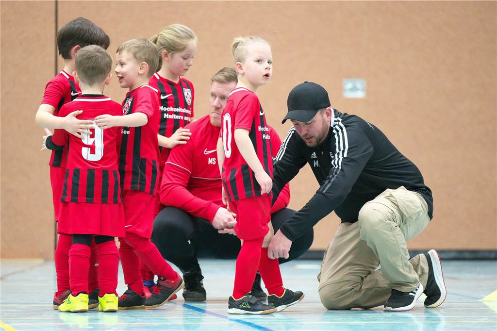 Halterns Minikicker trafen am Samstag (13. Januar) mit zahlreichen Teams in der Halle aufeinander.
