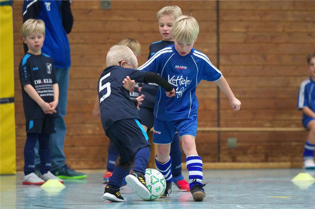Halterns Minikicker trafen am Samstag (13. Januar) mit zahlreichen Teams in der Halle aufeinander.